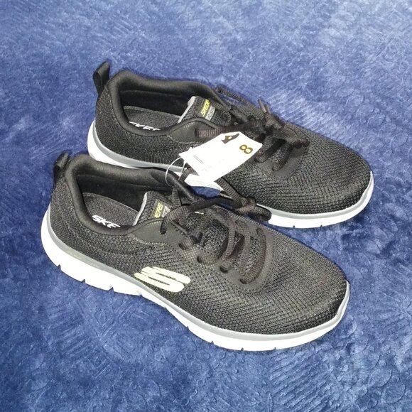Men\'s Black Flex Lite Memory Foam Athletic Shoes Size 8. NWOB. Retail $85.00. main image 11